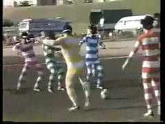 Trận bóng kì quái