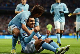 Man City 5-0 Aston Villa: Man xanh cũng biết đỏ