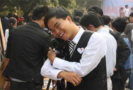 Mê nhiếp ảnh, thầy giáo đưa lãng mạn vào kinh doanh