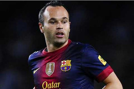 Xem Iniesta phô diễn kỹ thuật trước rừng hậu vệ Spartak