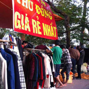 Đầu đông, chen nhau đi sắm hàng thùng giá siêu rẻ