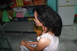 Kỳ lạ mái tóc biến hình các loài thú của một phụ nữ