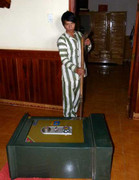 Vắng chủ nhà, giúp việc cạy két sắt, cuỗm 50 triệu đồng