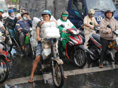 'Khai tử' xe máy không đạt chuẩn