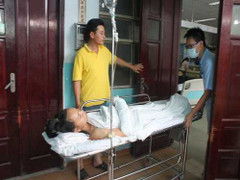 Bị chém lìa bàn tay vẫn không để cướp chạy