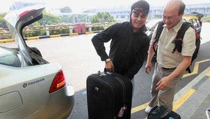 Lái taxi kiếm trăm triệu đồng mỗi tháng