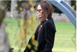 Bản tin sao: Nhà Becks về Anh mua biệt thự triệu đô