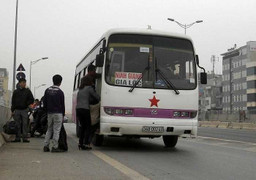 Video: Đường trên cao Hà Nội như chốn vô luật pháp
