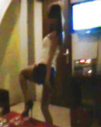 Teen nữ nhảy khiêu dâm câu khách