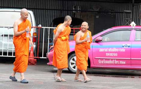 Ký sự AFF Cup: Nơi nhà sư từng mê bóng đá như niệm Phật
