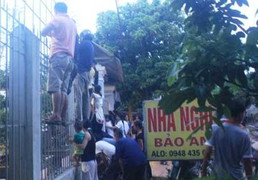 Hà Nội: Đôi nam nữ tự sát trong nhà nghỉ