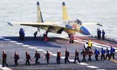 Trung Quốc phản bác J-15 'sao chép' Su-33