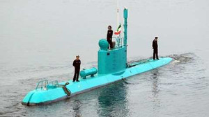 Iran hạ thủy tàu ngầm bắt mắt nhất thế giới