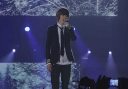 Sao Hàn hát 'Bèo dạt mây trôi' cực ngọt đêm KPOP