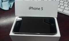 Thanh niên bán thận mua Iphone bị tự kỷ?
