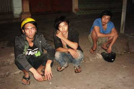 Truy đuổi 'quái xế' sau trận Việt Nam thua Thái Lan