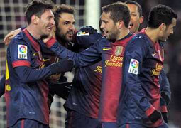 Messi lập cú đúp: Ronaldo 'sợ', Muller ‘run’