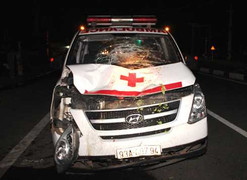 Người nước ngoài ‘cướp’ xe cấp cứu, tông chết người