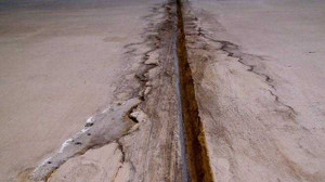 Hầm đường bộ lớn nhất Hà Nội nứt: Sở không lo ngại?