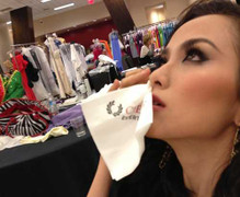 Diễm Hương chảy máu cam, chụp bikini Victoria’s Secret