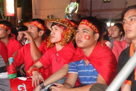 Người hâm mộ Việt Nam suýt phải từ chức