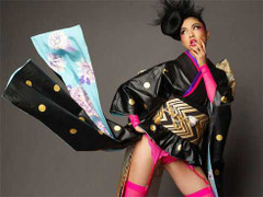 Xuyên tạc trang phục dân tộc, hoa hậu hứng 'rổ đá'