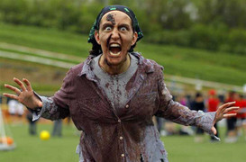 'Thây ma' đi ra từ thang máy