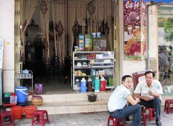 Cà phê, giải khát thi nhau phá sản