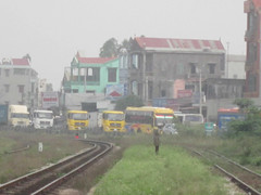 Tàu hoả trật bánh, ách tắc hàng chục km