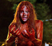 Trailler phim kinh dị Carrie làm khán giả rùng mình