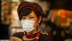 Thế giới 24h: Nhật rộ mốt đeo khẩu trang cho... xinh