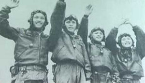 Video: Không quân Việt Nam hạ máy bay địch ngoạn mục