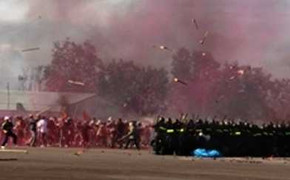 Ảnh: Diễn tập chống khủng bố, bạo loạn hàng không