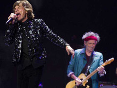 Bị Rolling Stones 'cắt cổ', người hâm mộ vẫn cuồng