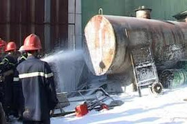 Nổ bồn chứa dầu, 3 người bị thương