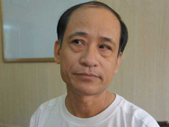 Vũ sư quay clip ân ái chấn động đất Cảng được tại ngoại