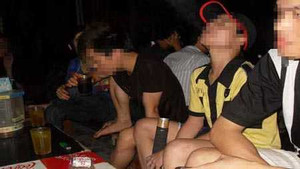 Quý tử nhà lô đề: Mua SH mới đi học!