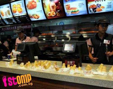 Cơn giận lôi đình của khách hàng KFC