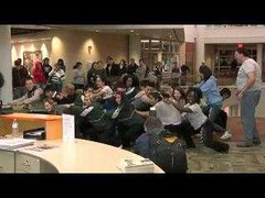 Cười vỡ bụng với gã đàn ông 'xí xọn'