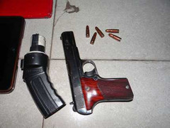 Bắt nhóm giang hồ đất Cảng dùng súng cướp giật