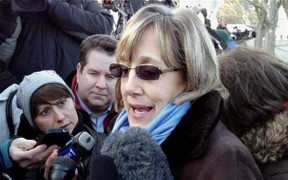 Xả súng ở Mỹ: Giáo viên, học sinh trốn thoát thế nào?