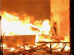 Video: Hỏa hoạn tại chợ Đồng Tâm, Hà Nội