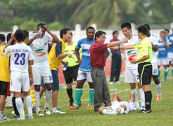 V-League lao đao, VPF vẫn tin thu lợi chục tỷ