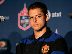 Đến lượt Chicharito 'bật' Alex Ferguson