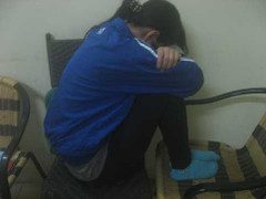 ‘Tra tấn’ tiếp viên karaoke suốt đêm trong nhà trọ