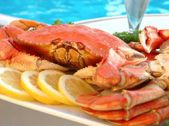 Ăn nhiều hải sản, bị liệt toàn thân