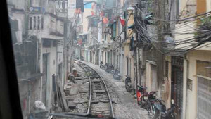 Thâm nhập những 'địa đạo' của phố cổ Hà Nội