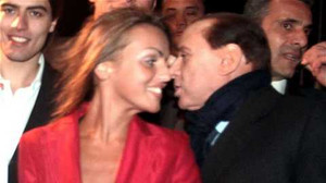 Cựu thủ tướng Italia kết hôn với kiều nữ 27 tuổi