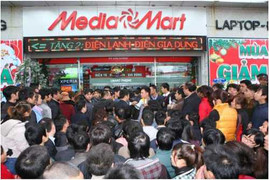 Chen lấn 'nghẹt thở' mua hàng điện máy khuyến mãi