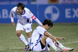 Lương cầu thủ Việt: Tăng nhanh chỉ thua giá vàng